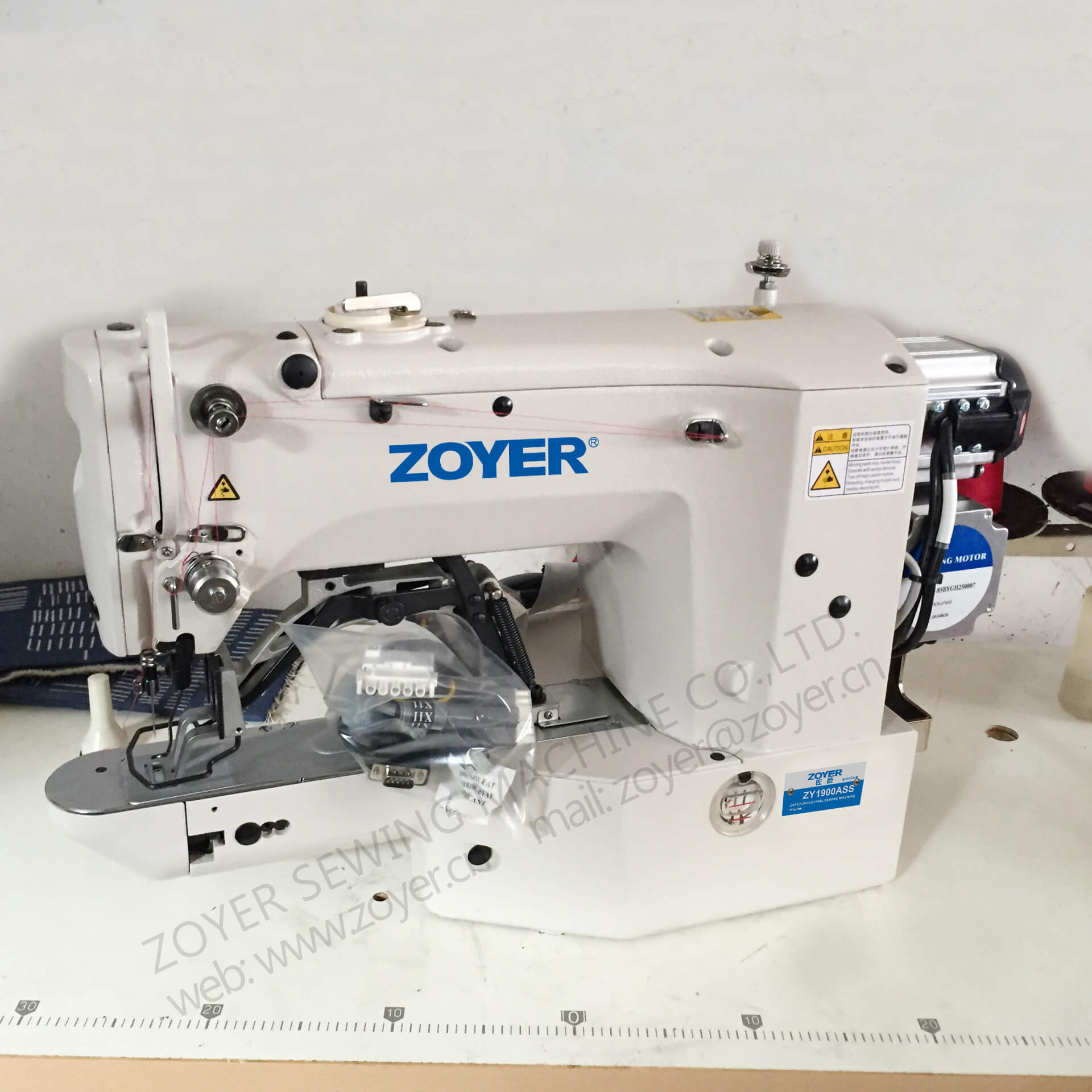 ZY1900A zoyer direct drive bar tacking sewing machine