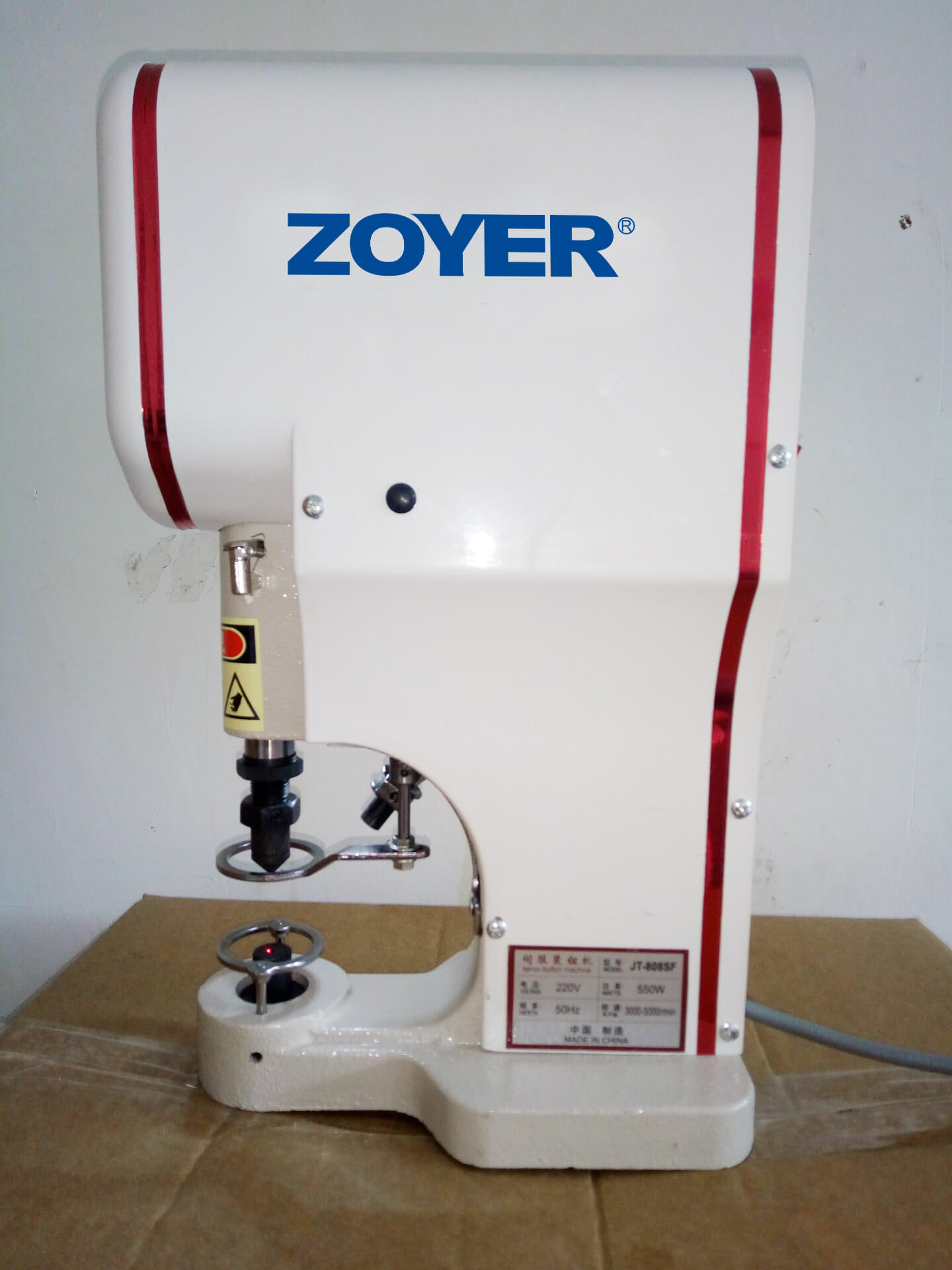ZY828D zoyer Direct drive snap button attaching machine with infrared