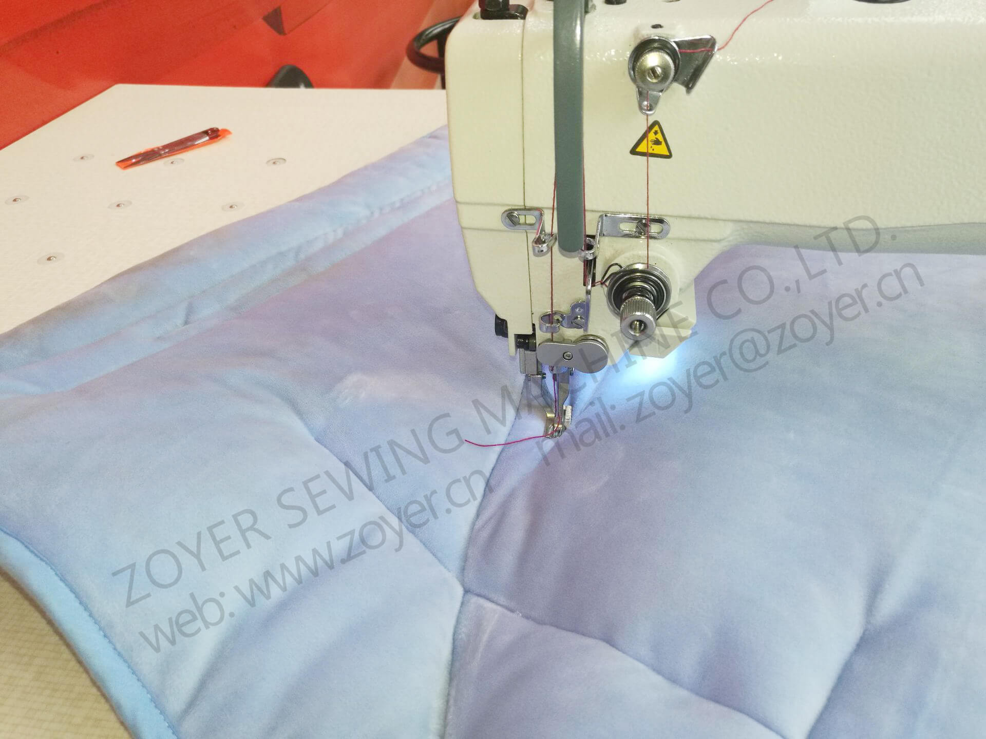 ZY9082-D4 zoyer 82cm long arm direct drive auto trimmer auto foot lift lockstitch industrial sewing machine